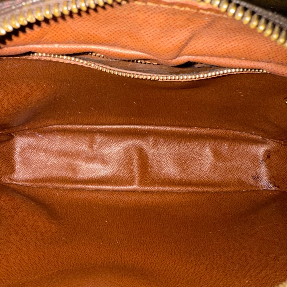 Louis Vuitton Crossbody Trocadero 30 - Picture 13 of 16